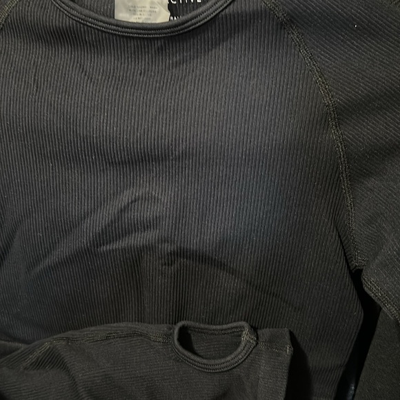 Whitefox Boutique Longsleeve Crop Top - Picture 4 of 5